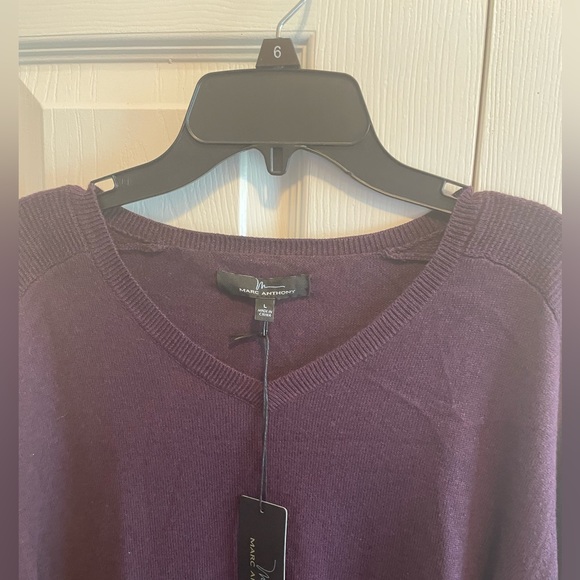 Marc Anthony Sweater Men’s size Large L v-neck with tags new nwt - Picture 6 of 6